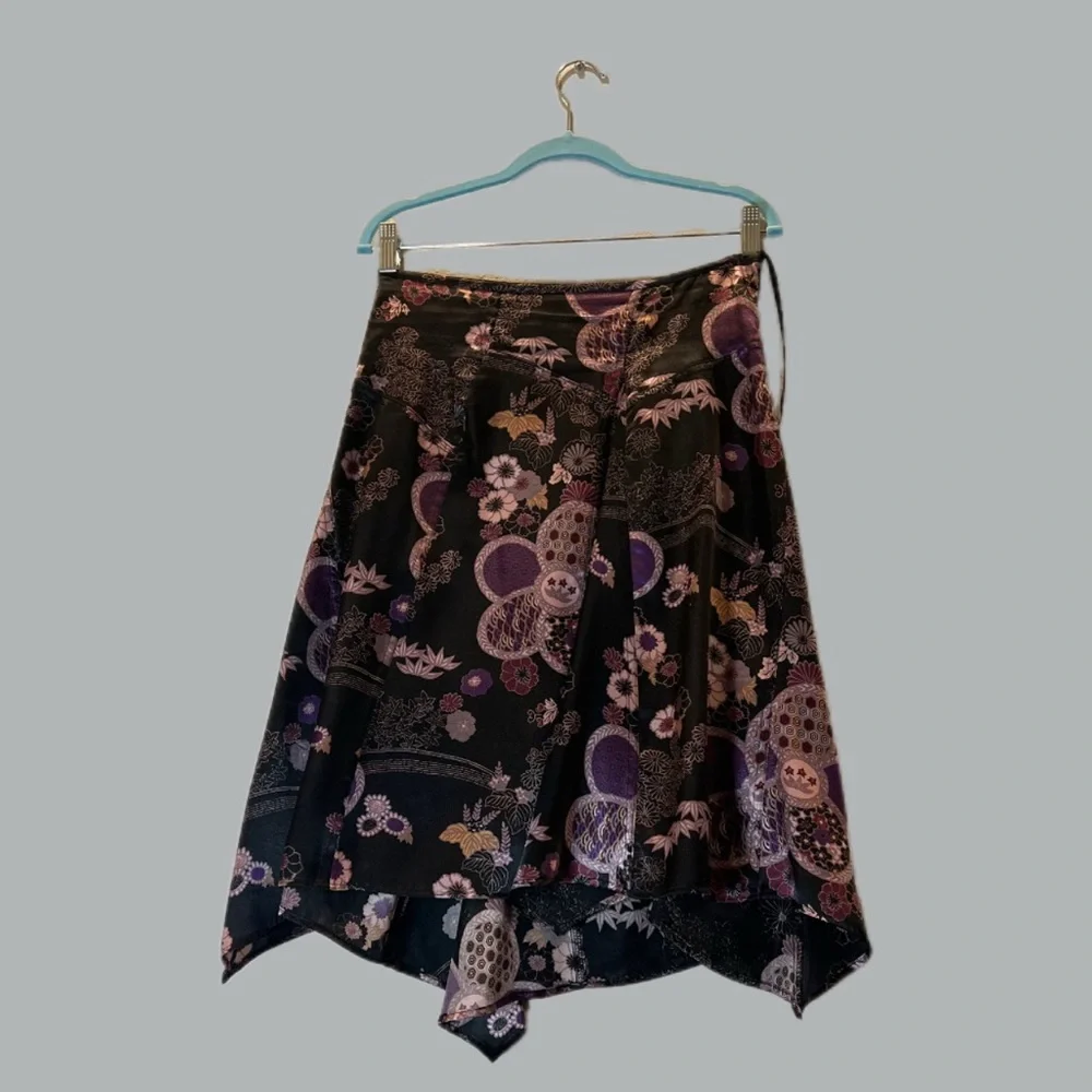 Mixit Black Purple Floral Asymmetrical Midi Skirt Satin Hanky Hem Size 4